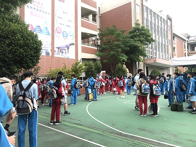 【專欄】「中華民國」教育病入膏肓!─紐西蘭教育工作者的觀察(上) 示意圖/學生準備放學