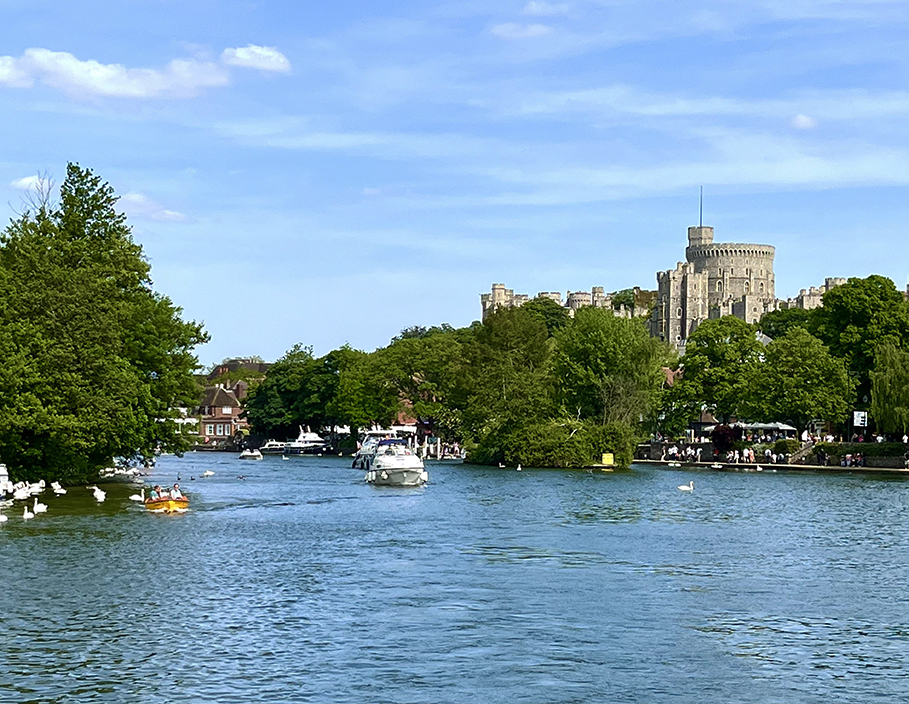 大英博物館、溫莎古堡,文化芬芳濃得化不開─英國之行(一) 流經溫莎古鎮的泰晤士(RiverThames)。
