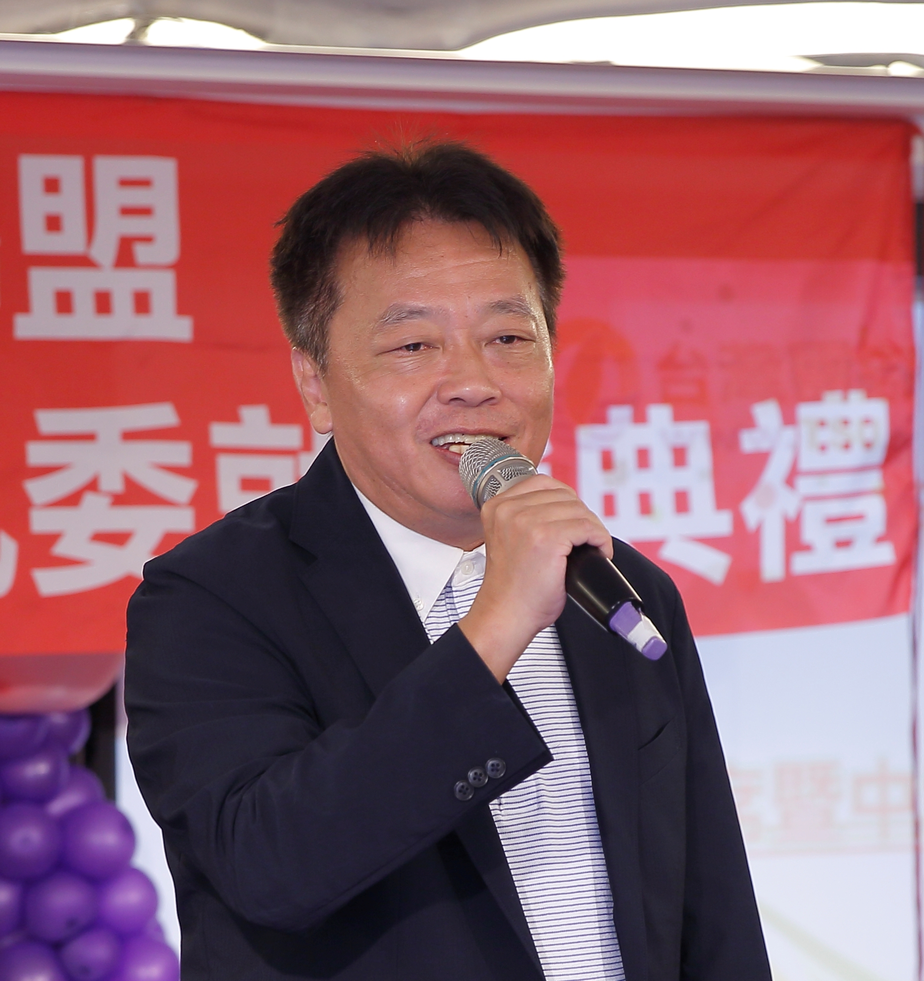 劉一德