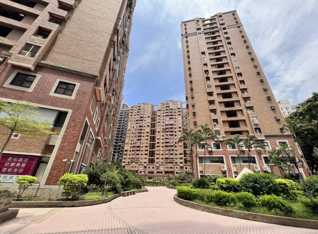 【專文】建築法規不合理導致違章泛濫房價高漲 台中市西屯區文心路建案/示意圖(擷自樂屋網)