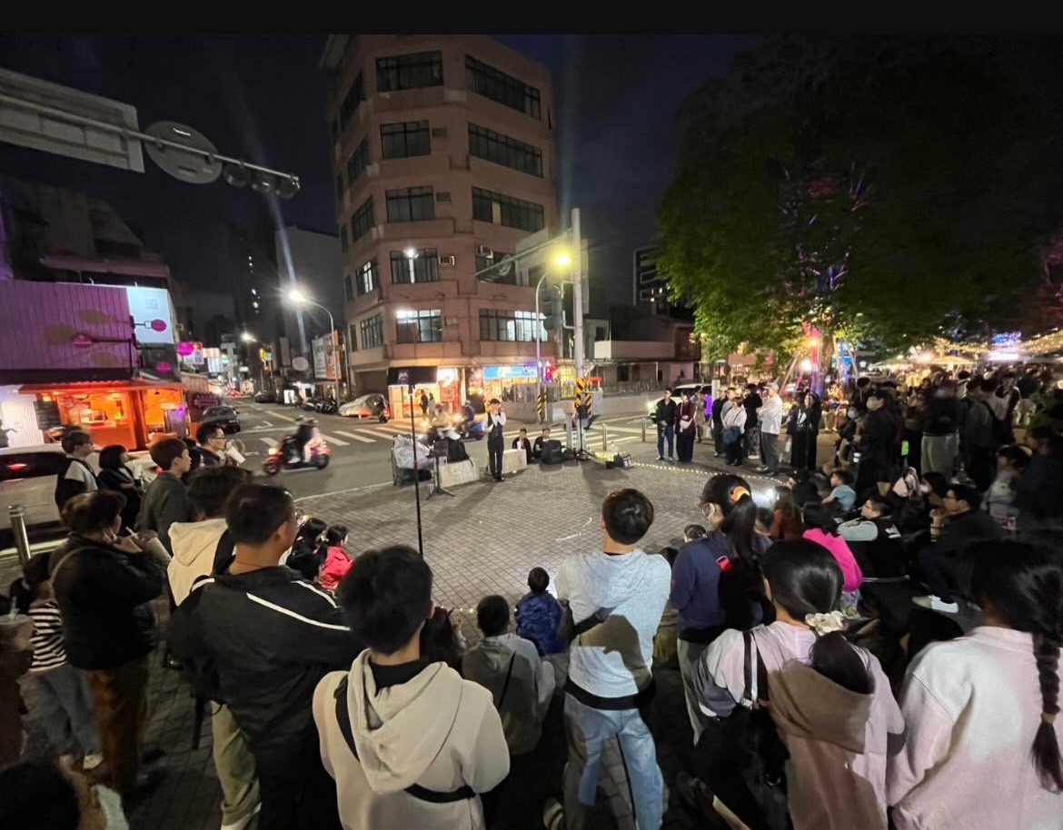 清明連假春遊台南熱潮持續,郊外踏青商圈市集廟會強強滾 清明連假春遊台南熱潮持續,郊外踏青商圈市集廟會強強滾