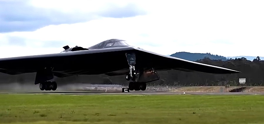 〈專文〉B-2炸伊朗,北京敢輕舉妄動嗎? 〈專文〉B-2炸伊朗,北京敢輕舉妄動嗎?