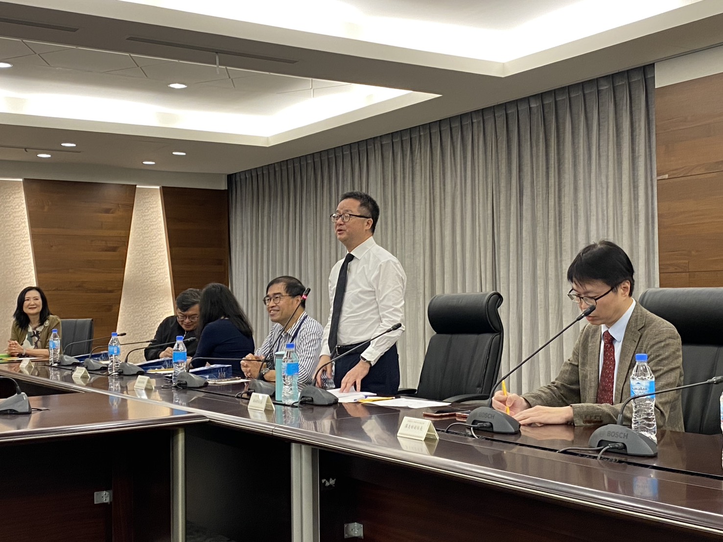 台灣教師聯盟參訪海基會　羅文嘉強調兩岸交流應堅守國家利益