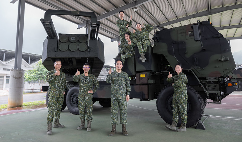 美台深化 AI 與軍工合作「軍民兩用」(Dual-use)技術已成為投資核心 美台深化 AI 與軍工合作「軍民兩用」(Dual-use)技術已成為投資核心
