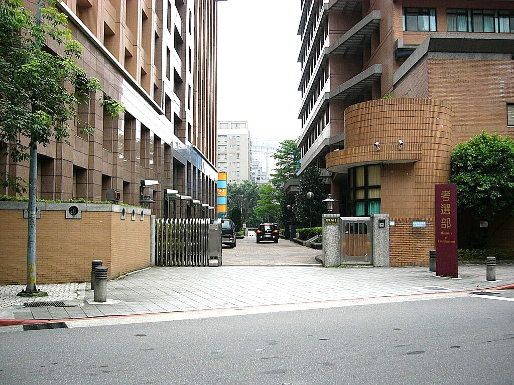 【專欄】優秀年輕人不願意任公職 【專欄】優秀年輕人不願意任公職