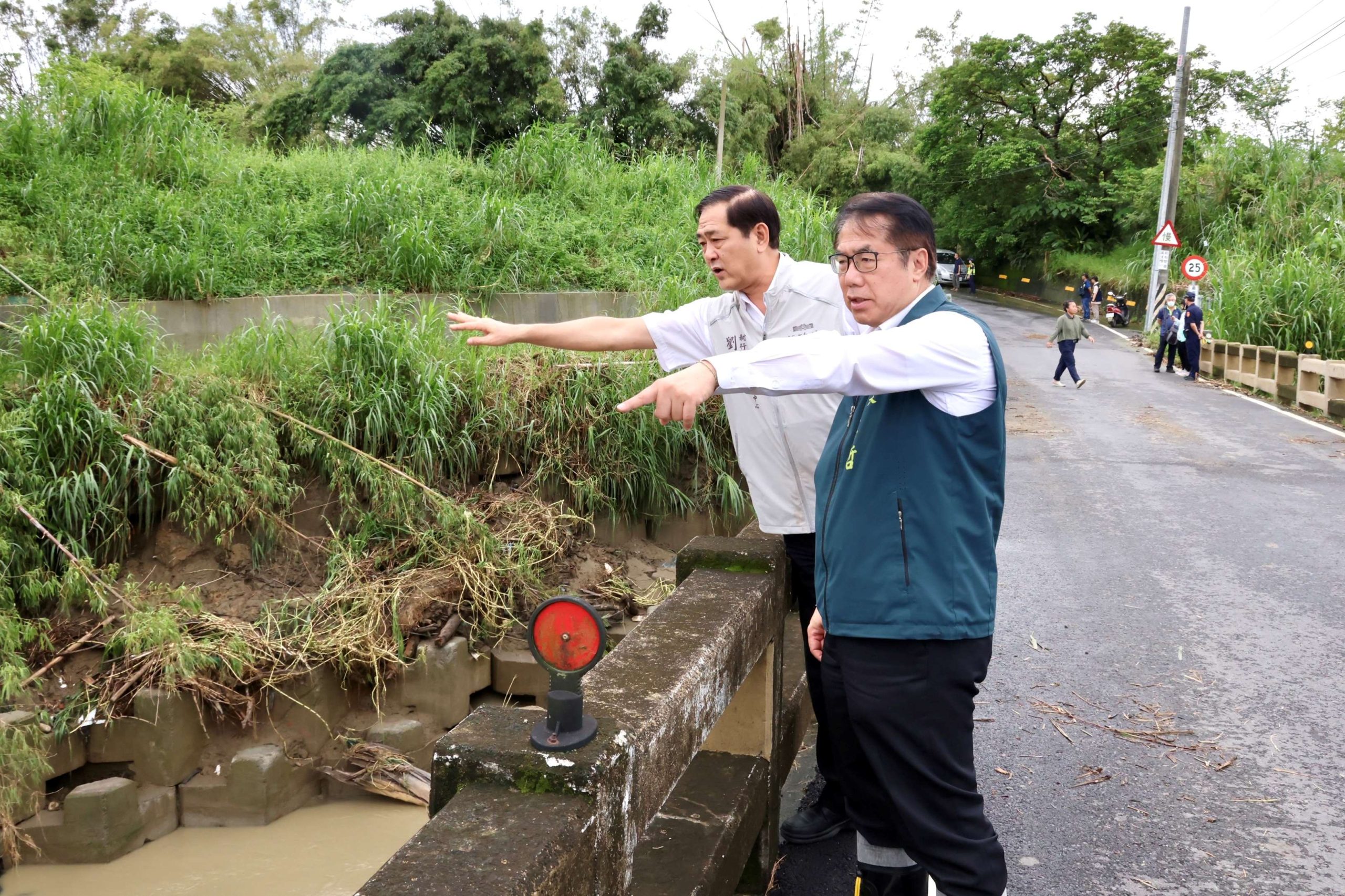 行政院長卓榮泰視察白河、後壁 宣布啟動「雲嘉南前進指揮所」