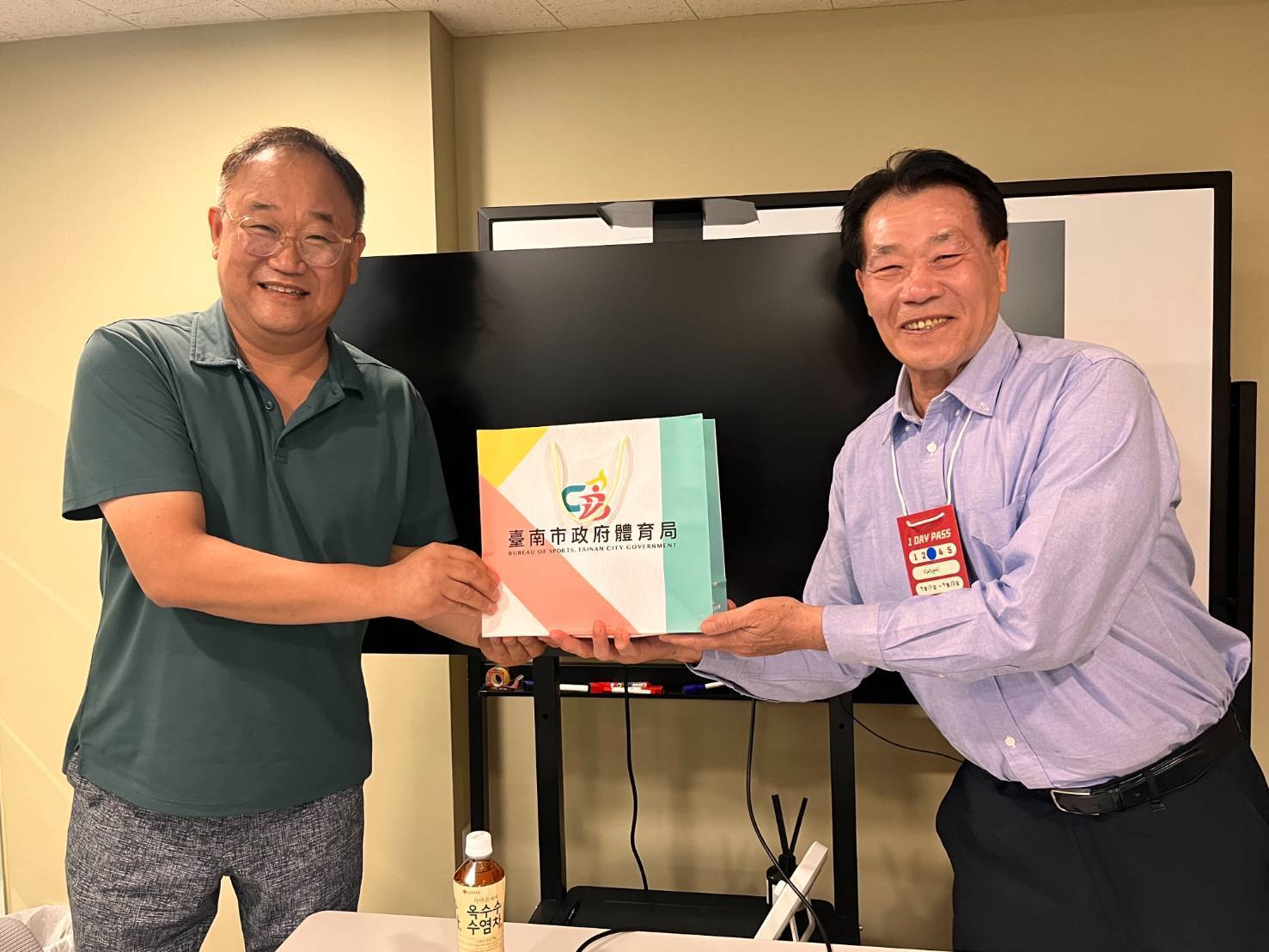 臺南運動外交全方位!陳良乾局長赴南韓拓展棒球交流並力邀同慶 古都馬拉松20週年 臺南運動外交全方位!陳良乾局長赴南韓拓展棒球交流並力邀同慶 古都馬拉松20週年