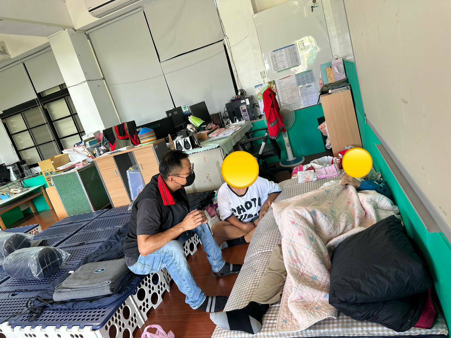 觀光署偕同花蓮旅館公會媒合災民入住旅館 齊力協助提升收容所居住品質 觀光署偕同花蓮旅館公會媒合災民入住旅館 齊力協助提升收容所居住品質