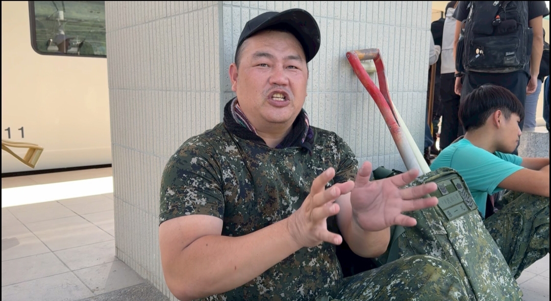 返鄉助清災 太巴塱子弟張一凡父子展現族人深情 返鄉助清災 太巴塱子弟張一凡父子展現族人深情