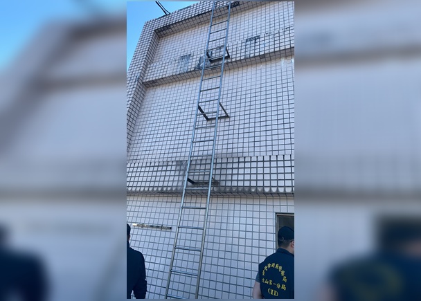 北市文山區住宅大樓自來水飄異味　工人清洗水塔驚現浮屍死因待查