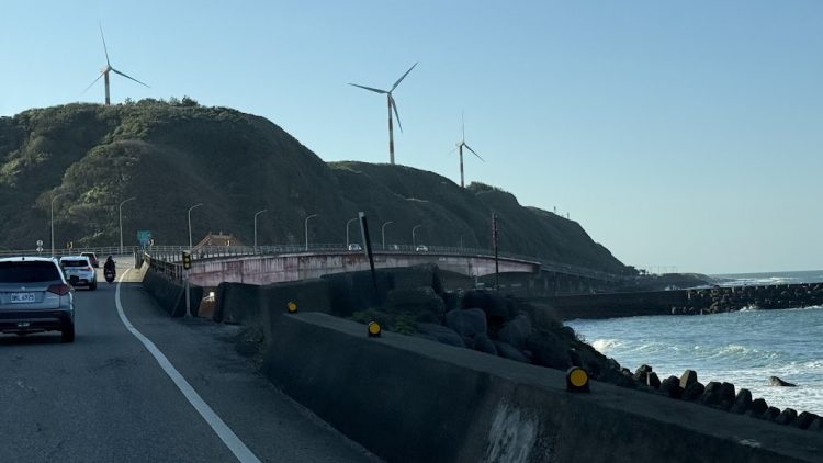 台灣風力發電以「離岸風電」為發展核心,將台灣打造為「亞太離岸風電發展典範」。