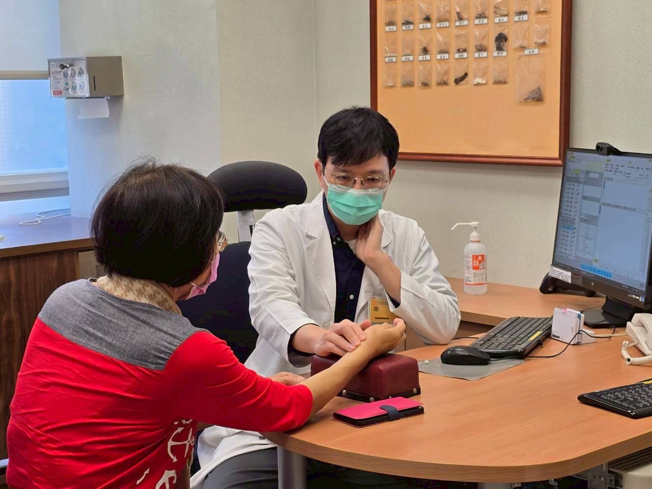 中醫學研究之光　高雄長庚蔡明諺部主任榮獲「中醫師華佗醫療奉獻獎」