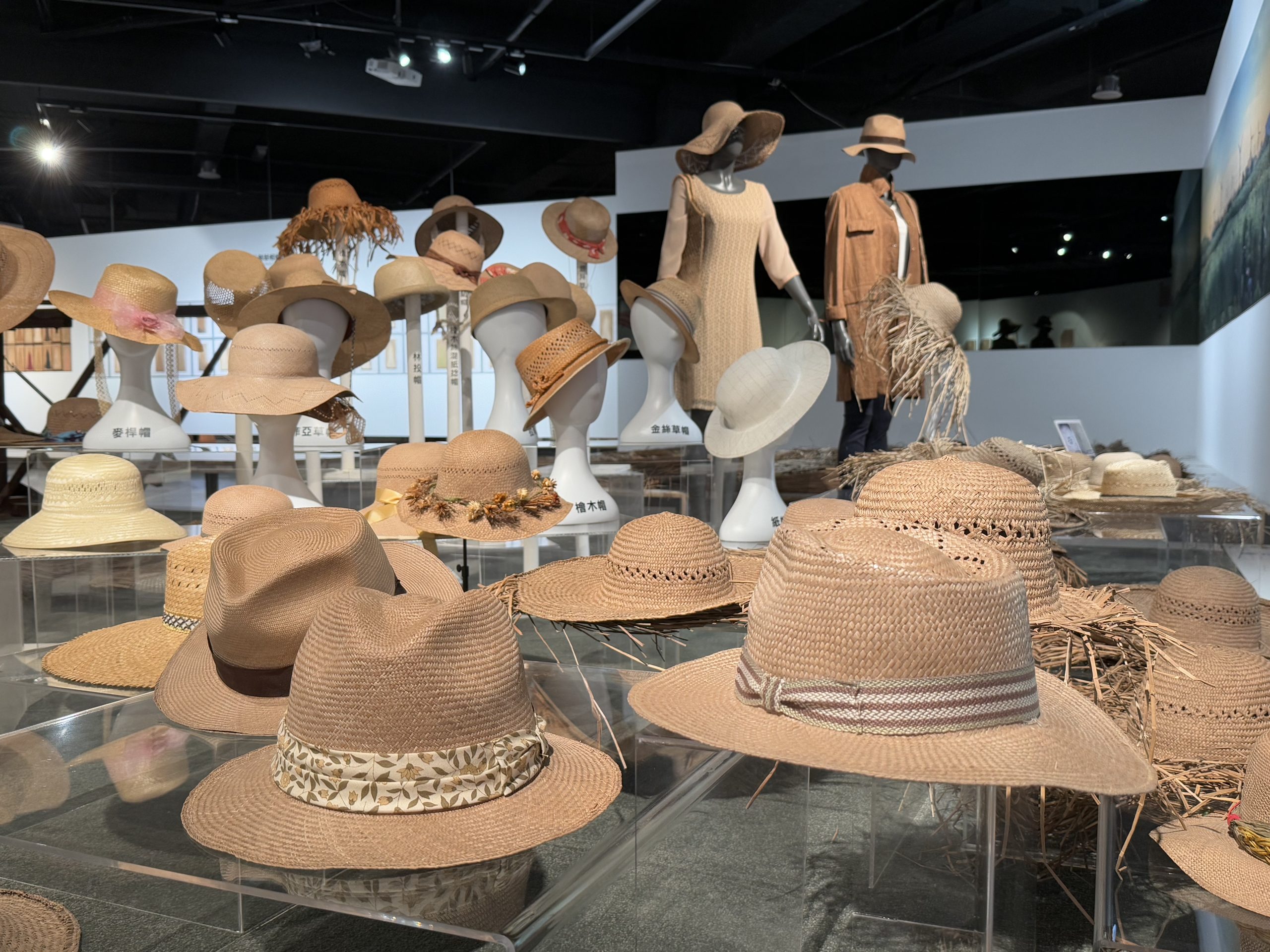 見證台灣「草帽國家隊」!中市纖博館展出世界唯一百年珍貴帽樣 見證台灣「草帽國家隊」!中市纖博館展出世界唯一百年珍貴帽樣