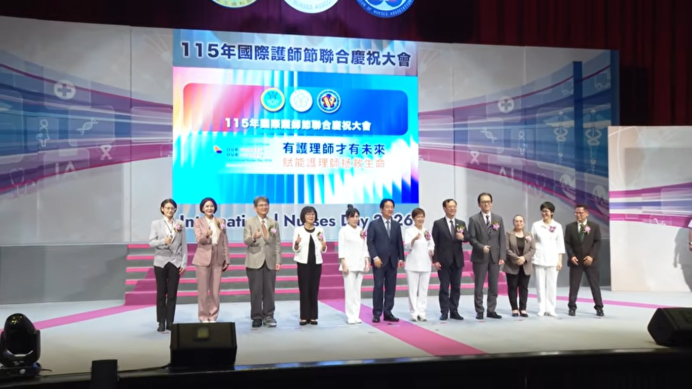 賴清德總統出席護師節慶祝大會  宣布三班護病比入法將提前明年5月20日起實施