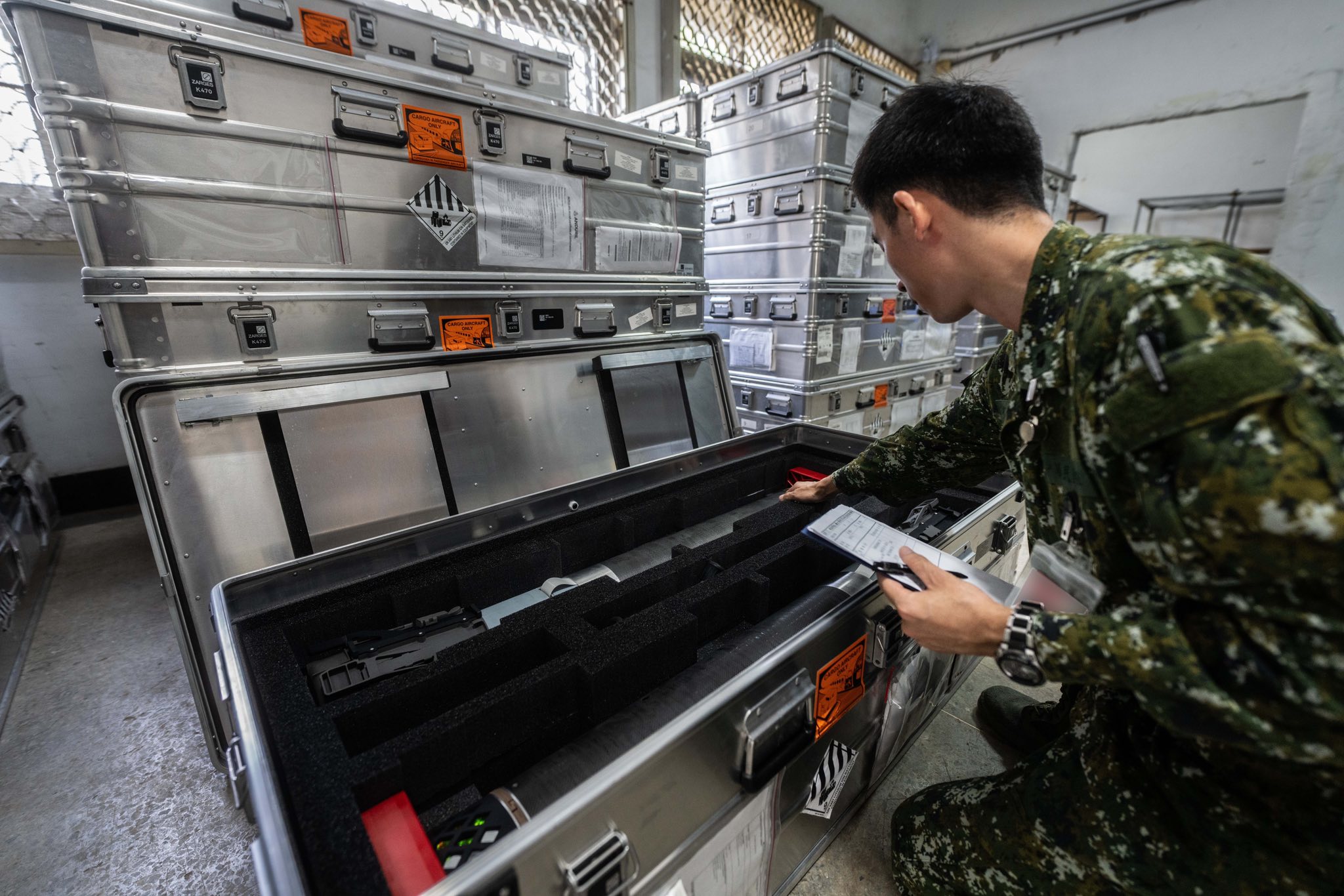 【專欄】「跳頻是必要規格，移頻不應列入選項」 陸軍寬頻無線電機採購導回正軌：軍種應秉持專業與未來作戰需求，將跳頻入規奠定作戰絕對優勢