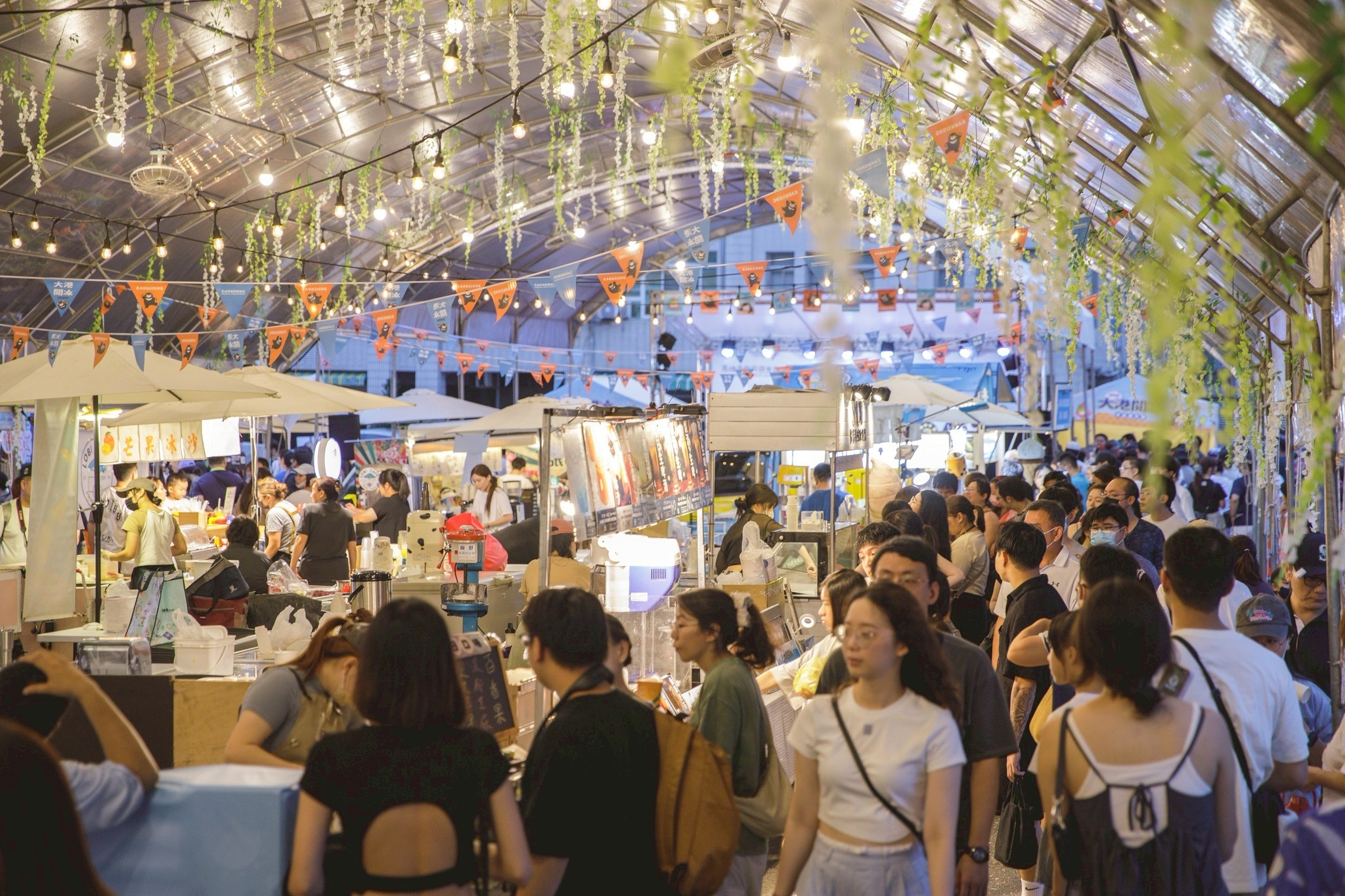 高雄「大港閱冰」7月前進哈瑪星 號召冰店大集合 高雄「大港閱冰」7月前進哈瑪星 號召冰店大集合