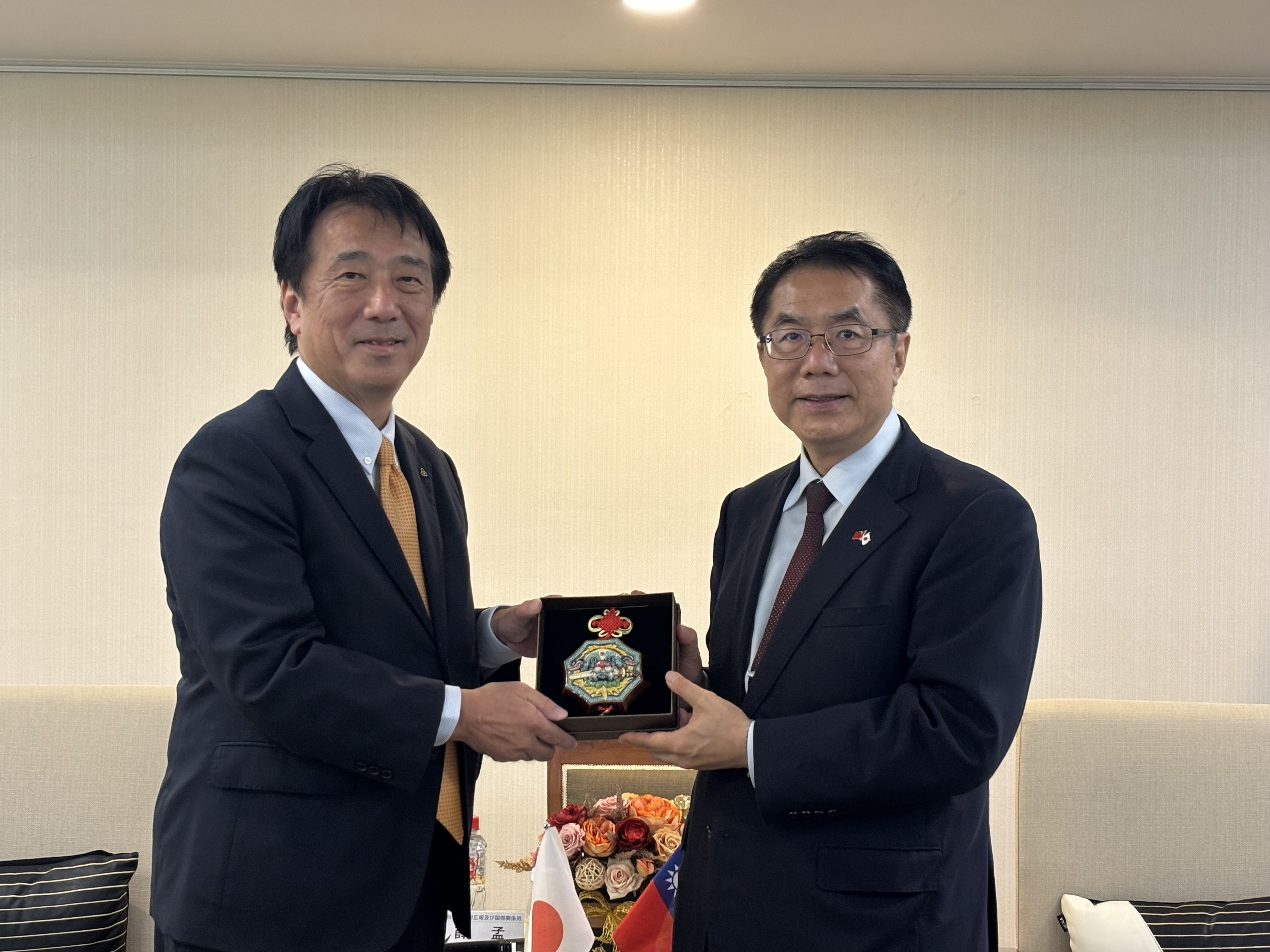 能美市訪團蒞府拜會 黃偉哲盼開展兩市交流 能美市訪團蒞府拜會 黃偉哲盼開展兩市交流